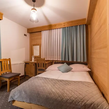 Dolina Harenda ホームステイ